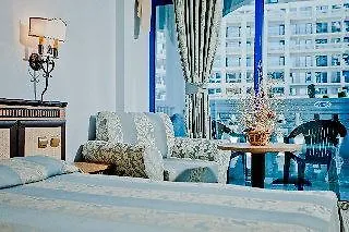 Arcadia Hotel 4*